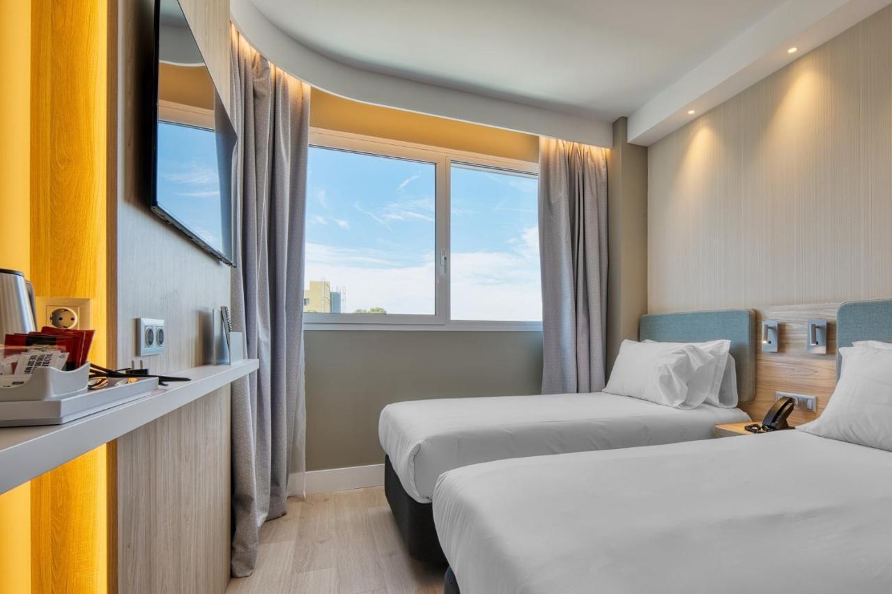 Holiday Inn Express - Madrid - Airport By Ihg Dış mekan fotoğraf