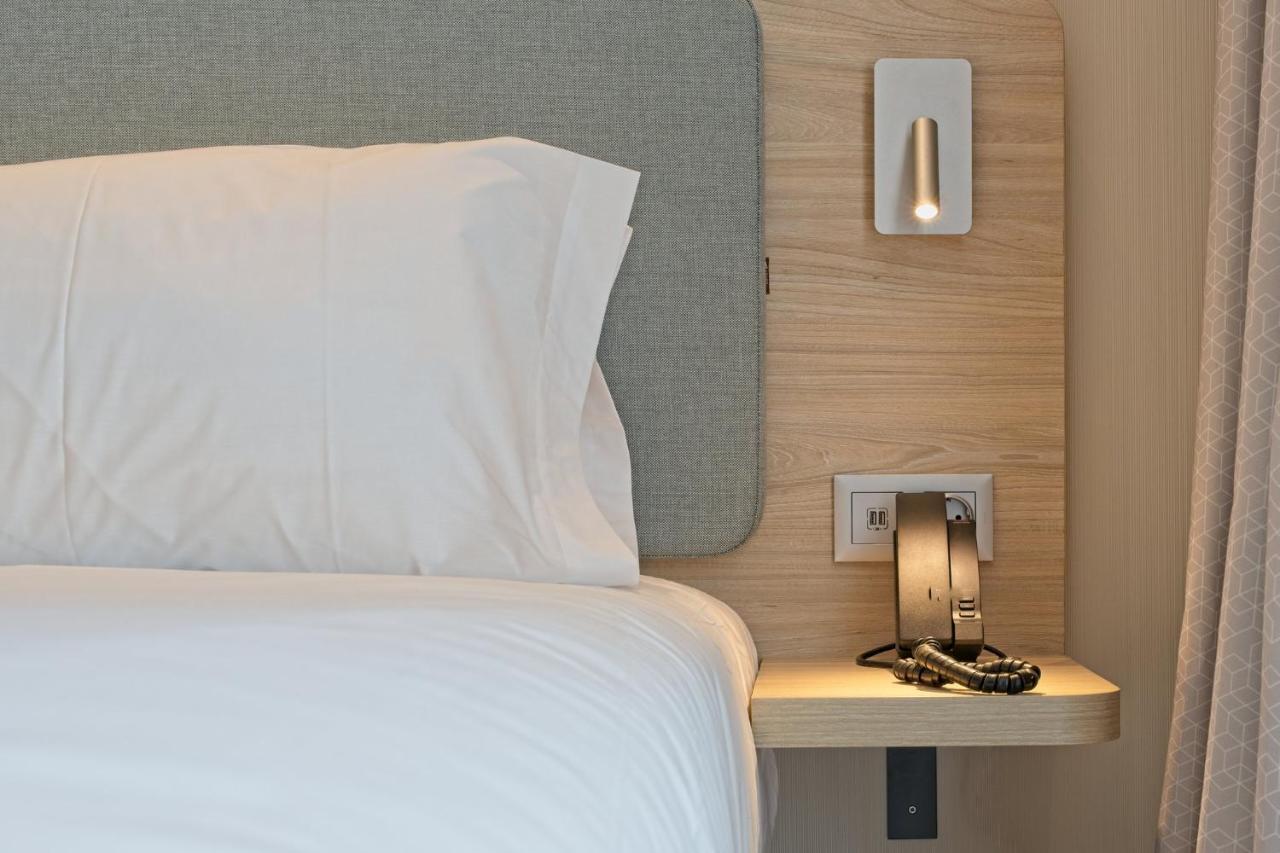 Holiday Inn Express - Madrid - Airport By Ihg Dış mekan fotoğraf