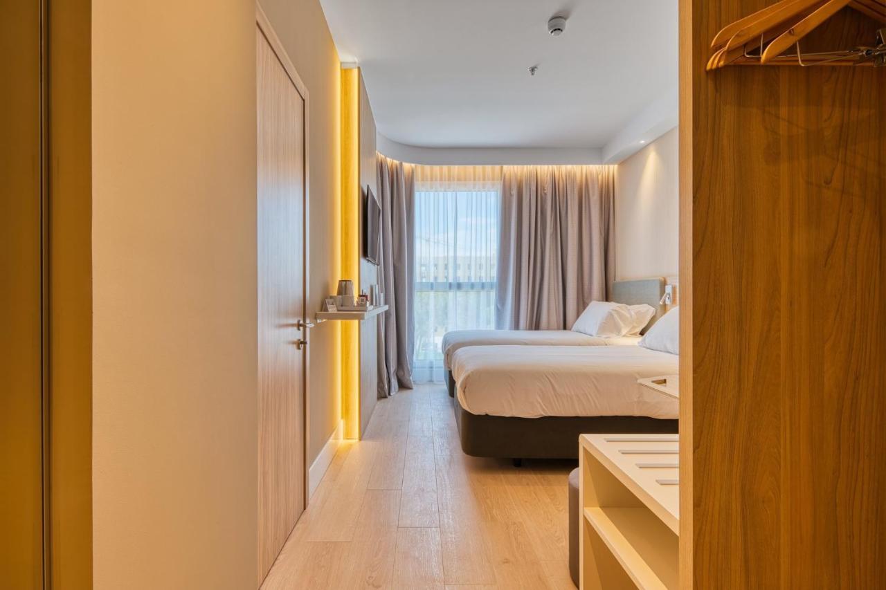 Holiday Inn Express - Madrid - Airport By Ihg Dış mekan fotoğraf