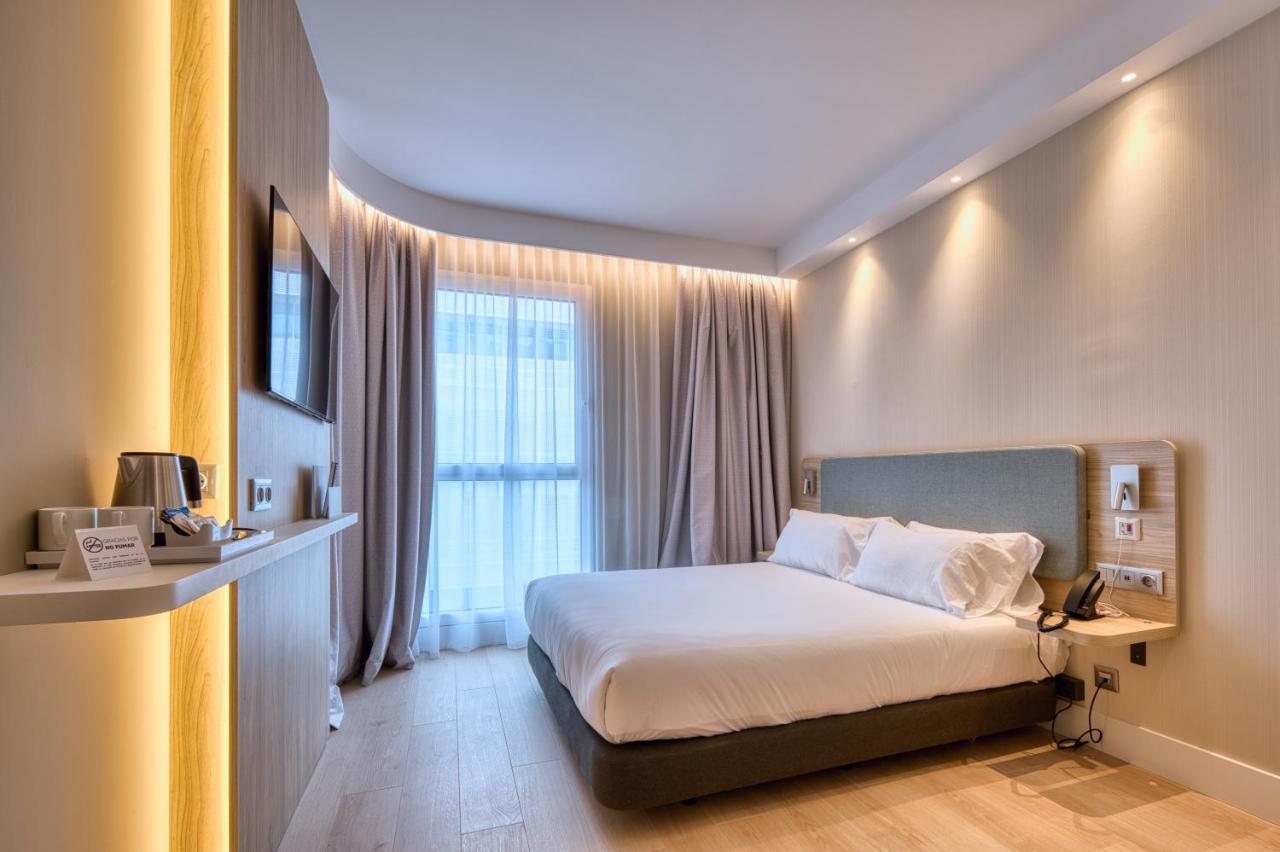 Holiday Inn Express - Madrid - Airport By Ihg Dış mekan fotoğraf