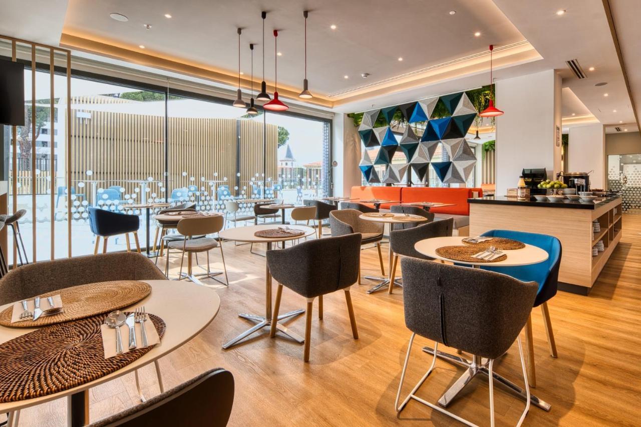 Holiday Inn Express - Madrid - Airport By Ihg Dış mekan fotoğraf