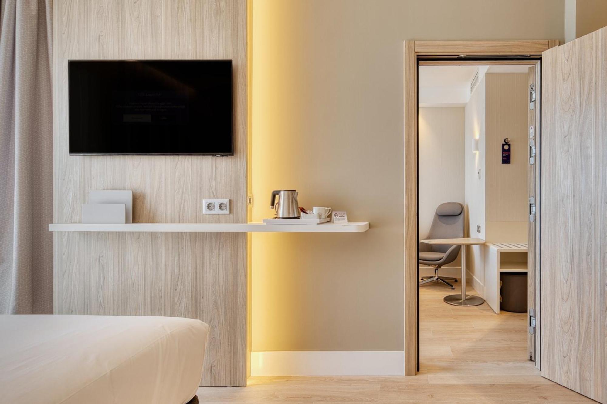 Holiday Inn Express - Madrid - Airport By Ihg Dış mekan fotoğraf